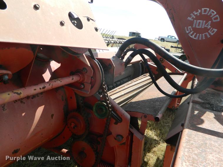 image for item DB1105 Hesston 1014 Hydroswing windrower