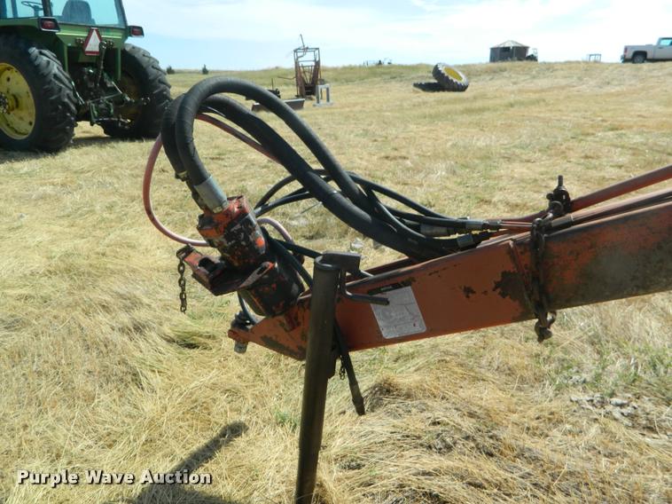 image for item DB1105 Hesston 1014 Hydroswing windrower