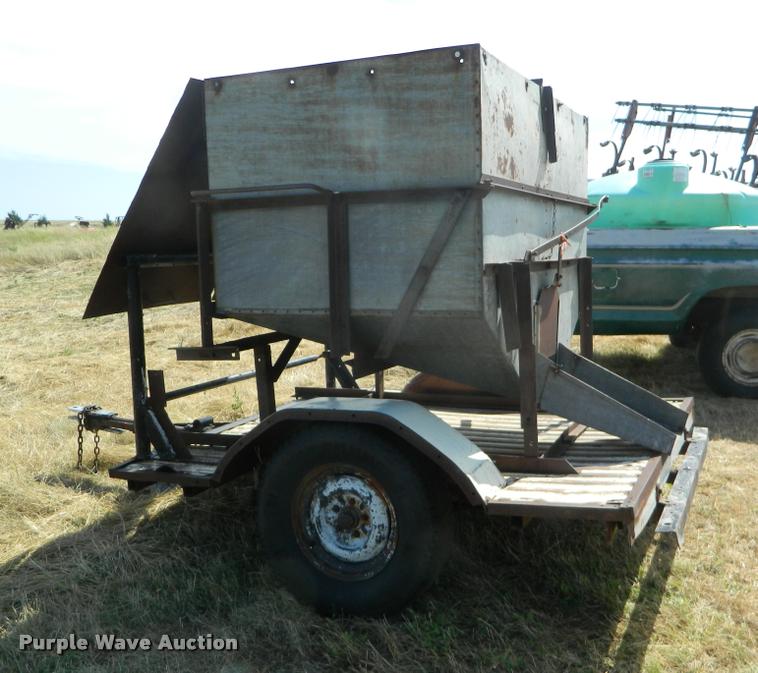 image for item DB1111 Combine bin trailer