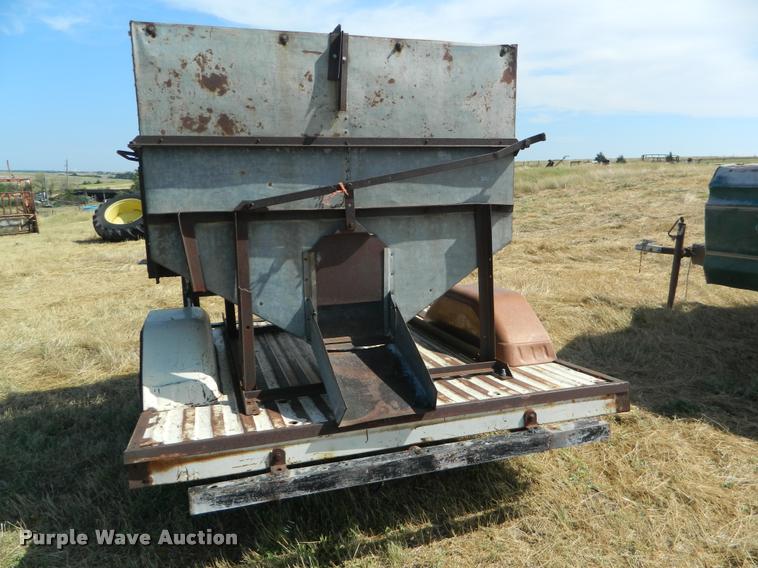 image for item DB1111 Combine bin trailer