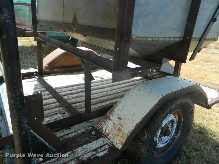image for item DB1111 Combine bin trailer