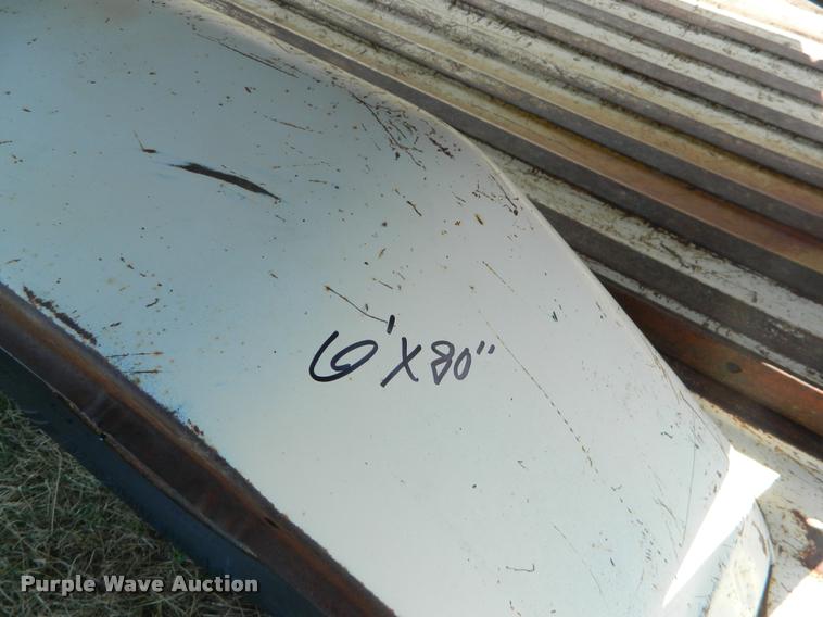 image for item DB1111 Combine bin trailer