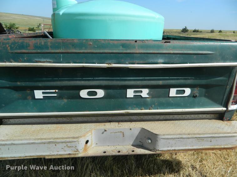 image for item DB1112 Ford pickup bed water trailer