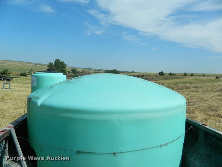 image for item DB1112 Ford pickup bed water trailer