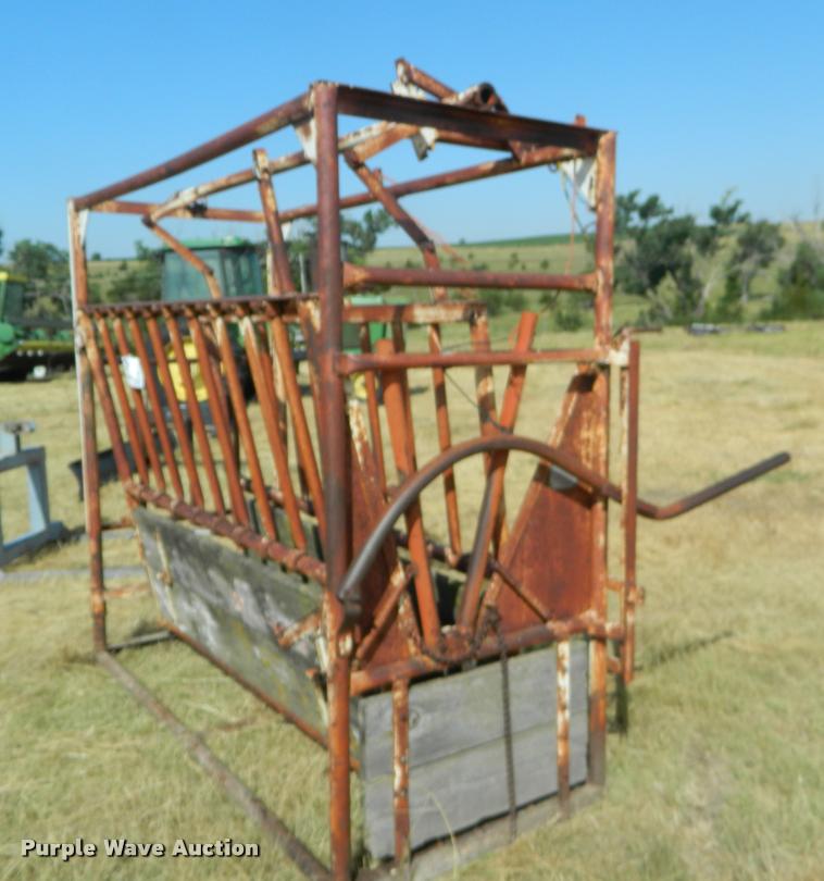 image for item DB1115 Squeeze chute