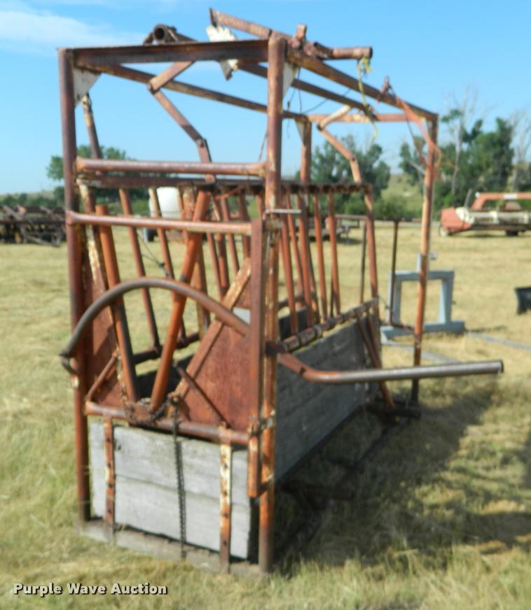 image for item DB1115 Squeeze chute