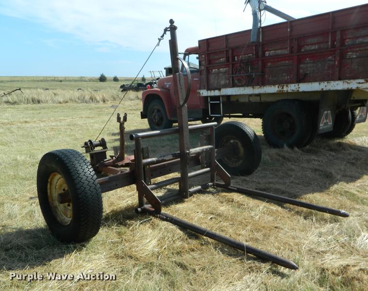 image for item DB1118 Bale buggy
