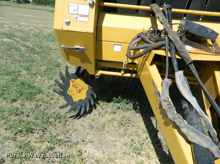image for item DB1121 1995 Vermeer 605K round baler