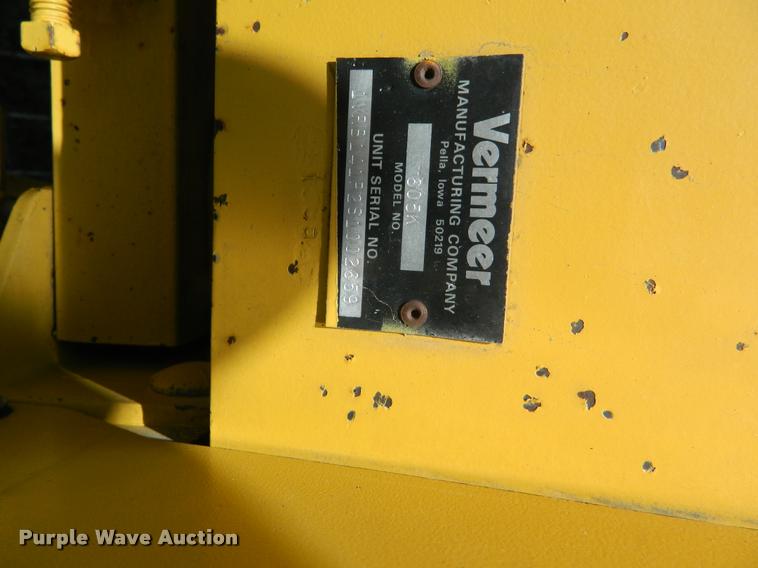 image for item DB1121 1995 Vermeer 605K round baler