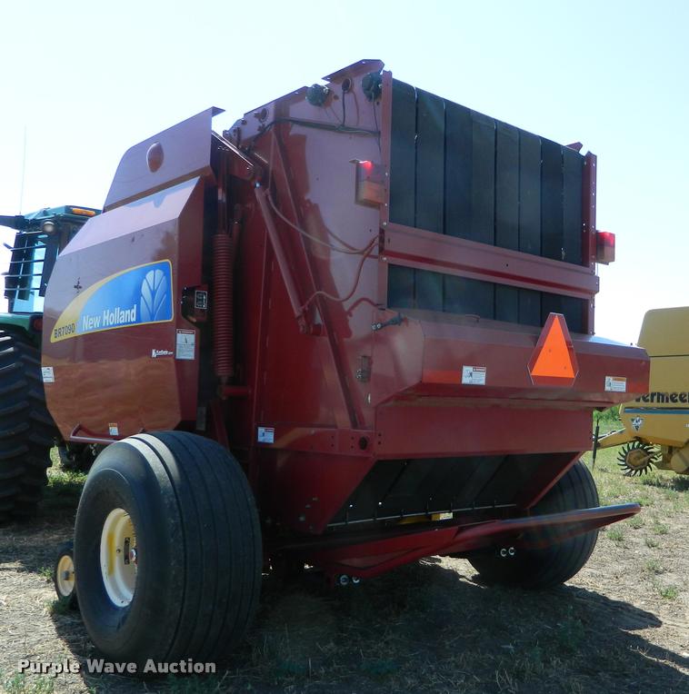 image for item DB1122 2010 New Holland BR7090 round baler