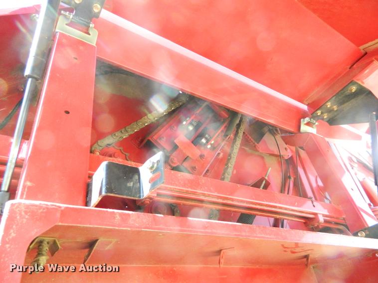 image for item DB1122 2010 New Holland BR7090 round baler