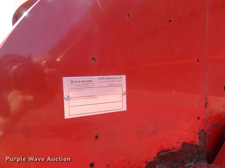 image for item DB1122 2010 New Holland BR7090 round baler