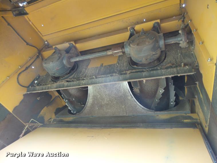 image for item DB2709 2002 Lexion 480R combine