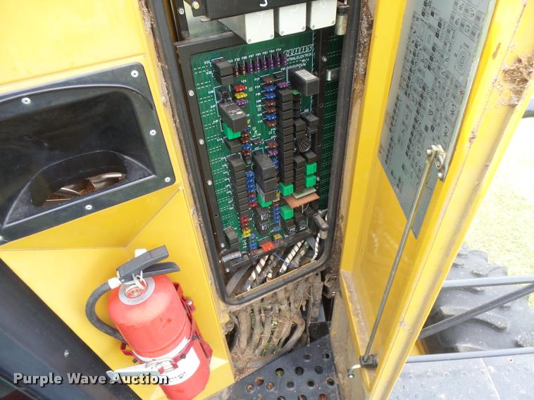 image for item DB2709 2002 Lexion 480R combine