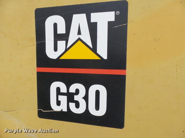 image for item DB2710 1999 Caterpillar G30 rigid head