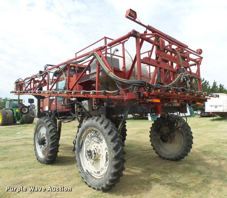 image for item DB2712 1999 Case IH SPX3185 Patriot self propelled sprayer