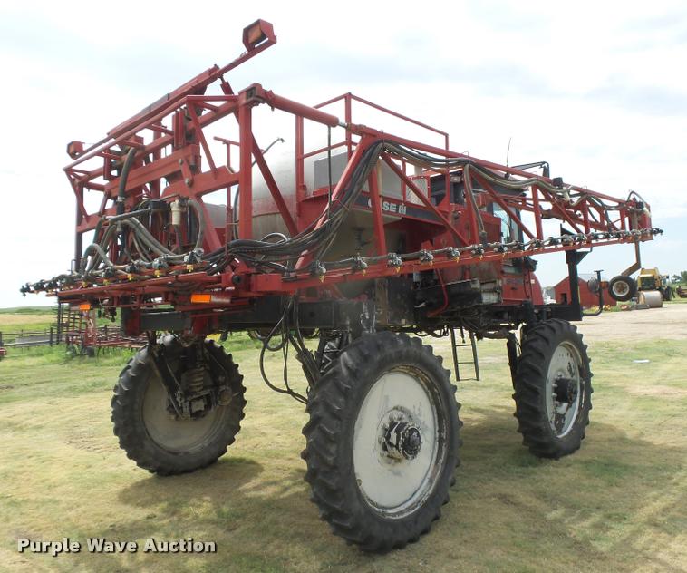 image for item DB2712 1999 Case IH SPX3185 Patriot self propelled sprayer