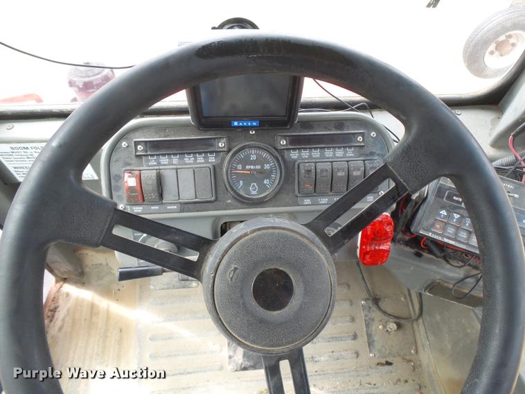 image for item DB2712 1999 Case IH SPX3185 Patriot self propelled sprayer