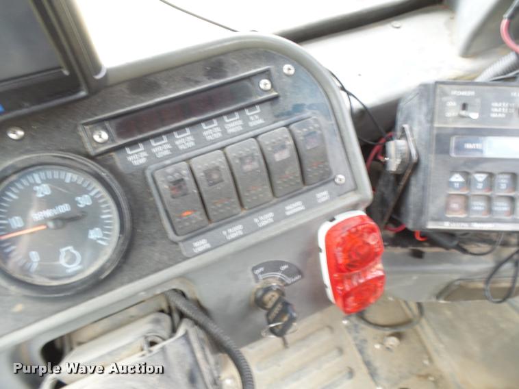 image for item DB2712 1999 Case IH SPX3185 Patriot self propelled sprayer