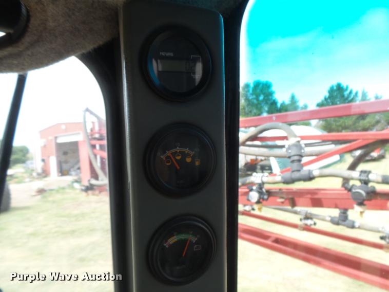 image for item DB2712 1999 Case IH SPX3185 Patriot self propelled sprayer