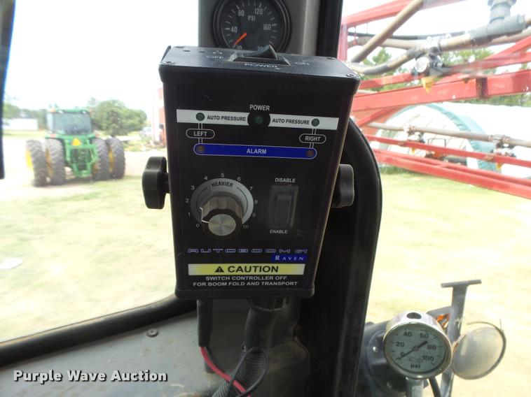 image for item DB2712 1999 Case IH SPX3185 Patriot self propelled sprayer