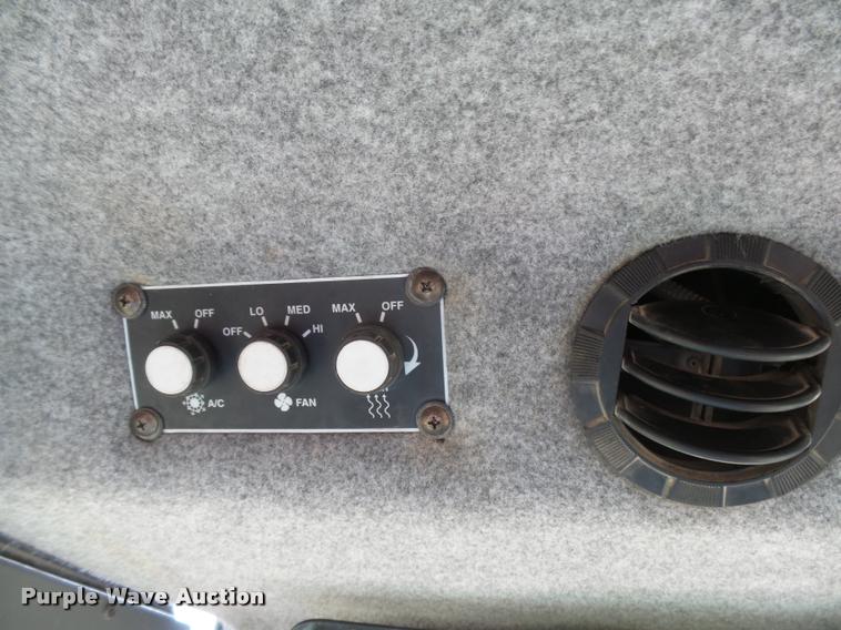 image for item DB2712 1999 Case IH SPX3185 Patriot self propelled sprayer