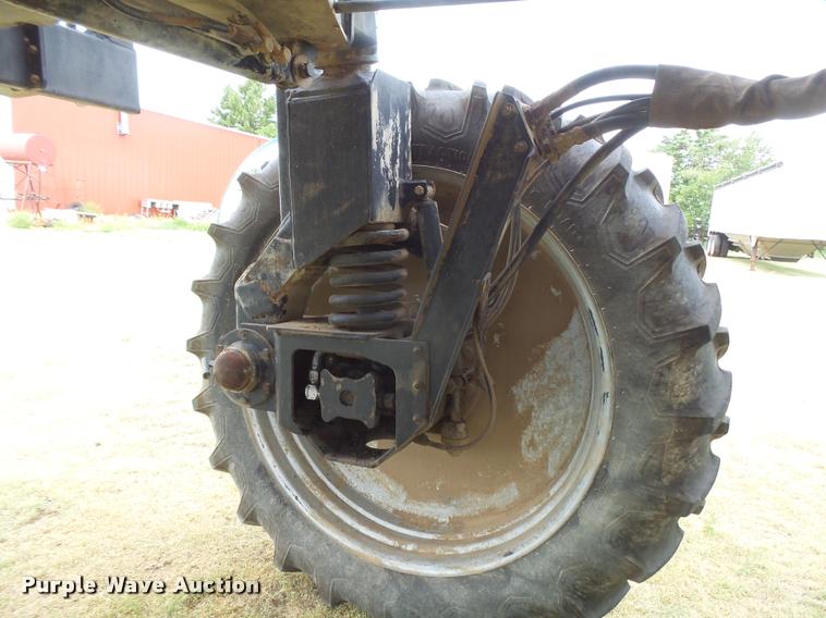 image for item DB2712 1999 Case IH SPX3185 Patriot self propelled sprayer