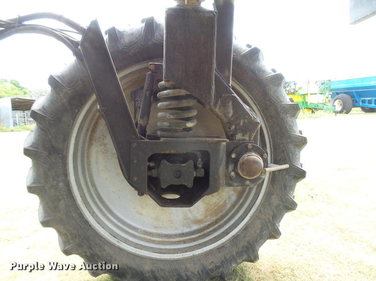 image for item DB2712 1999 Case IH SPX3185 Patriot self propelled sprayer