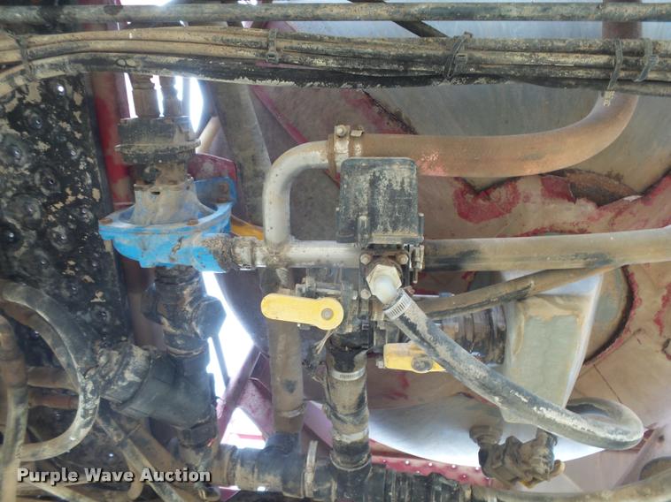 image for item DB2712 1999 Case IH SPX3185 Patriot self propelled sprayer