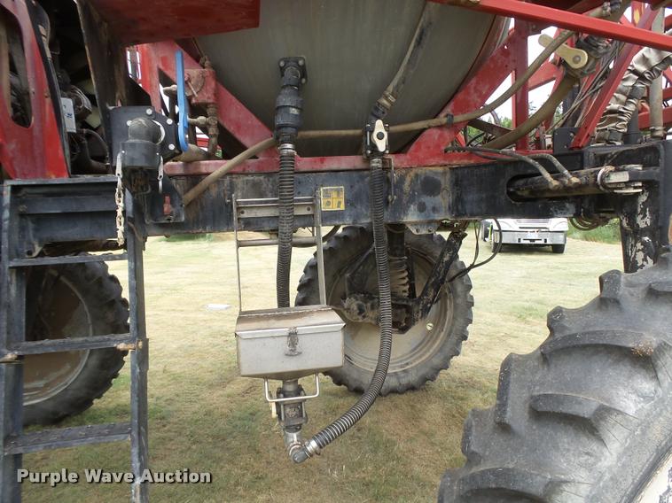 image for item DB2712 1999 Case IH SPX3185 Patriot self propelled sprayer