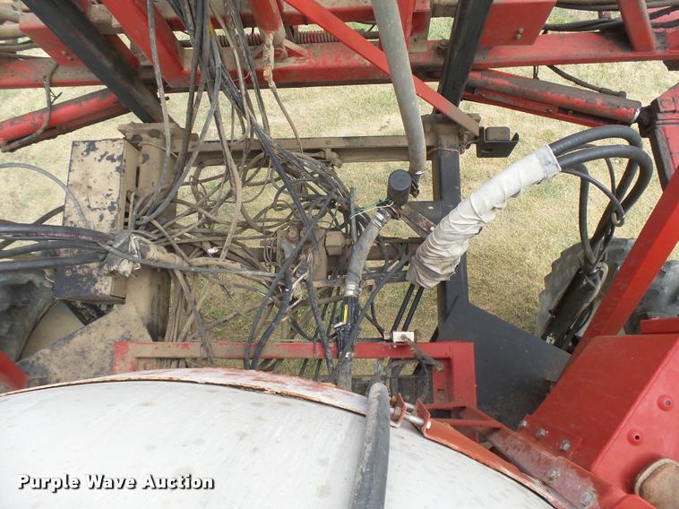 image for item DB2712 1999 Case IH SPX3185 Patriot self propelled sprayer