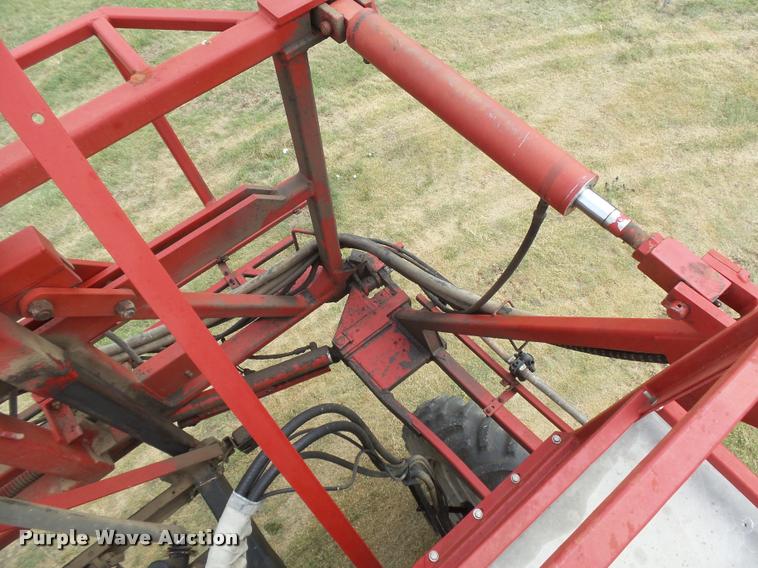 image for item DB2712 1999 Case IH SPX3185 Patriot self propelled sprayer