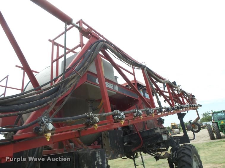 image for item DB2712 1999 Case IH SPX3185 Patriot self propelled sprayer