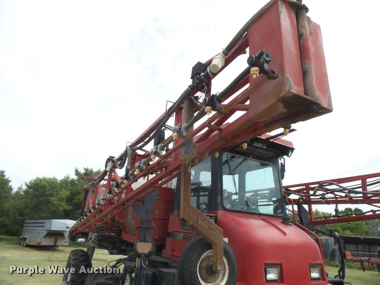 image for item DB2712 1999 Case IH SPX3185 Patriot self propelled sprayer