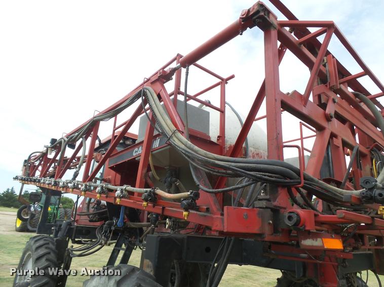 image for item DB2712 1999 Case IH SPX3185 Patriot self propelled sprayer