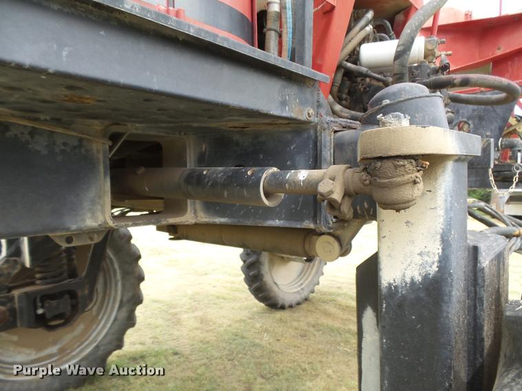 image for item DB2712 1999 Case IH SPX3185 Patriot self propelled sprayer