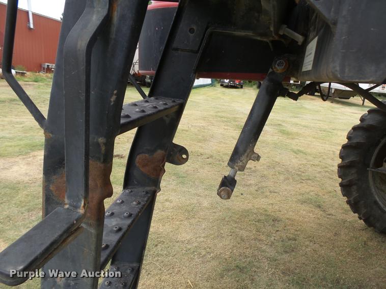 image for item DB2712 1999 Case IH SPX3185 Patriot self propelled sprayer