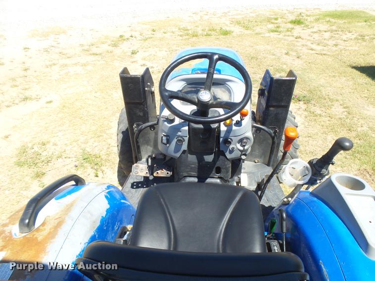 image for item DB2724 2012 New Holland Boomer 40 MFWD tractor