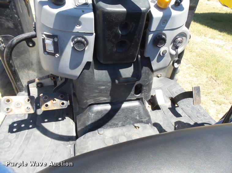 image for item DB2724 2012 New Holland Boomer 40 MFWD tractor