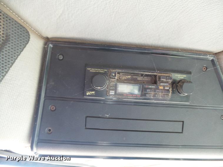 image for item DB2726 1986 Case IH 1680 combine