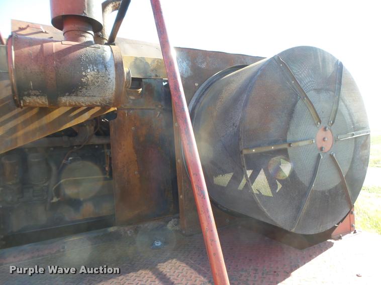 image for item DB2726 1986 Case IH 1680 combine