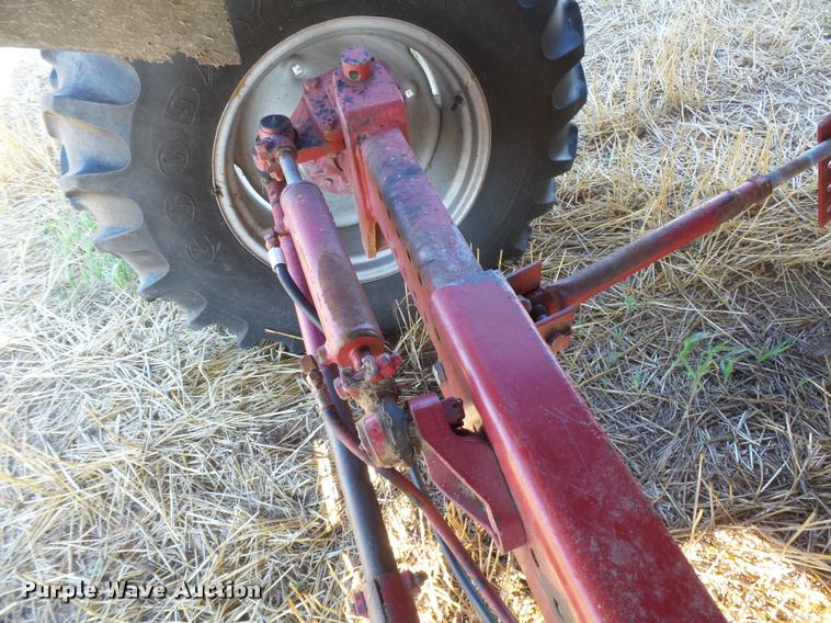 image for item DB2726 1986 Case IH 1680 combine