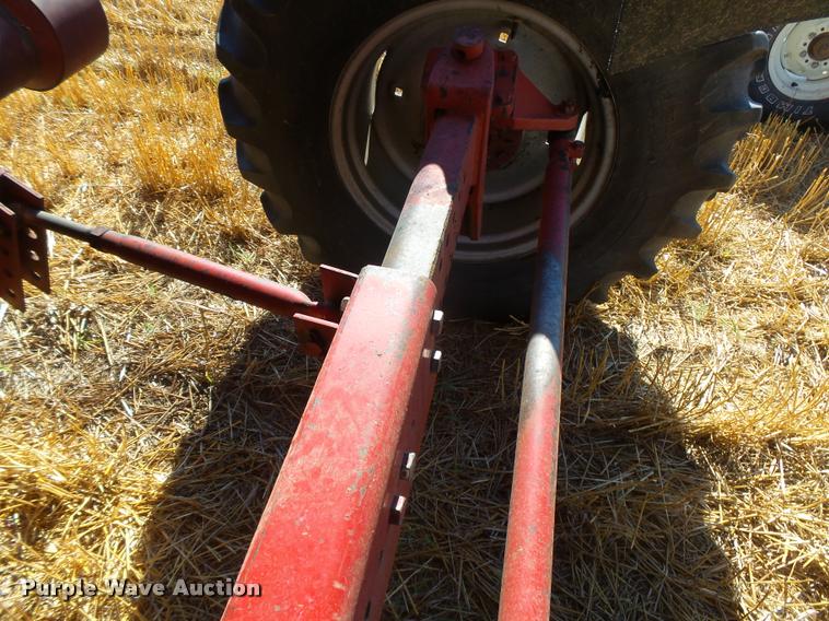 image for item DB2726 1986 Case IH 1680 combine