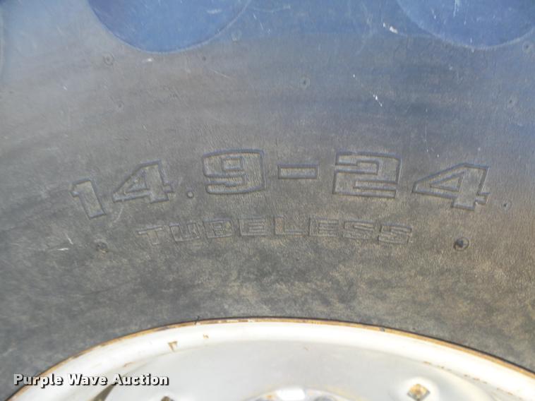 image for item DB2726 1986 Case IH 1680 combine