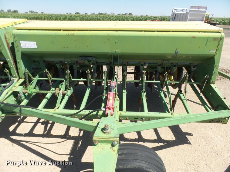 image for item DB2727 (4) John Deere 9300 grain drills