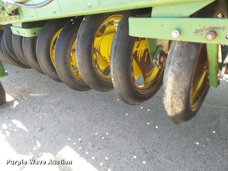 image for item DB2727 (4) John Deere 9300 grain drills
