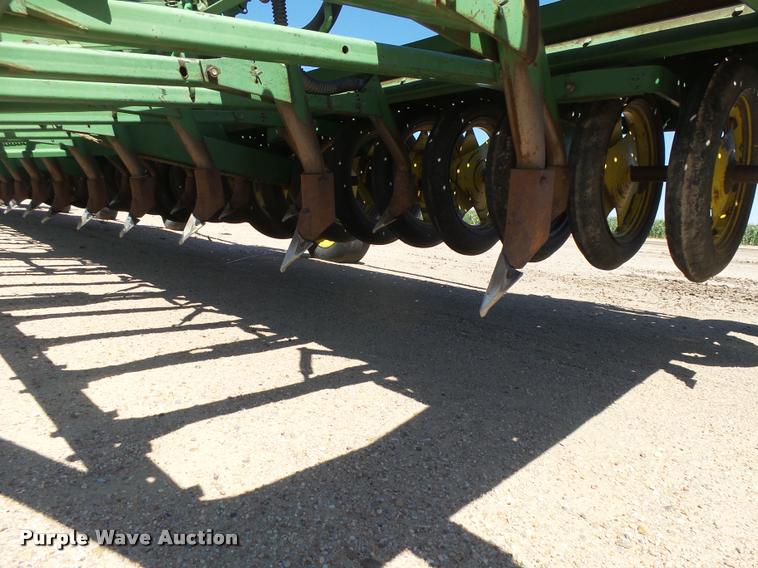 image for item DB2727 (4) John Deere 9300 grain drills