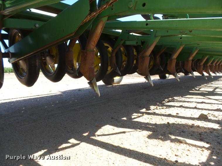 image for item DB2727 (4) John Deere 9300 grain drills