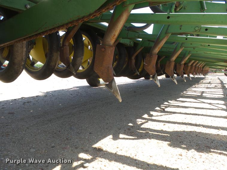 image for item DB2727 (4) John Deere 9300 grain drills