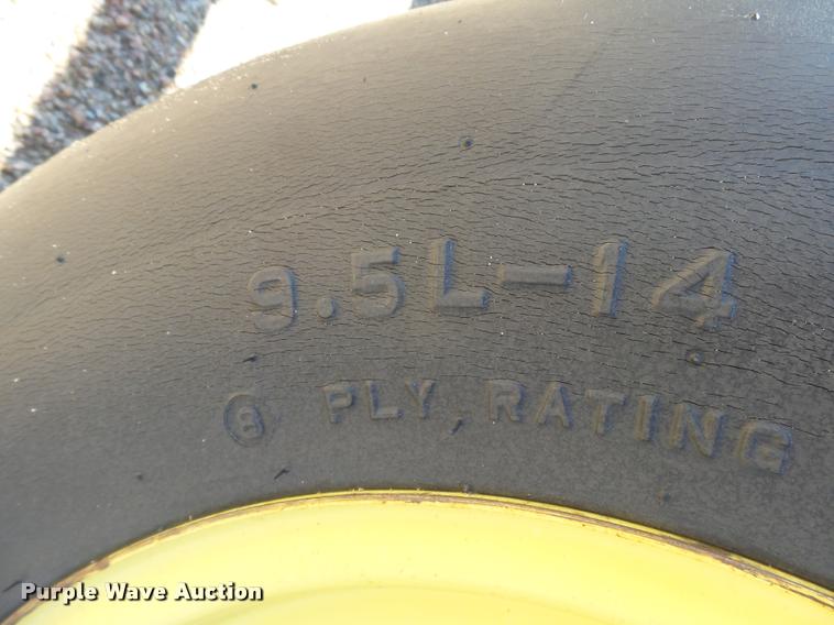 image for item DB2727 (4) John Deere 9300 grain drills